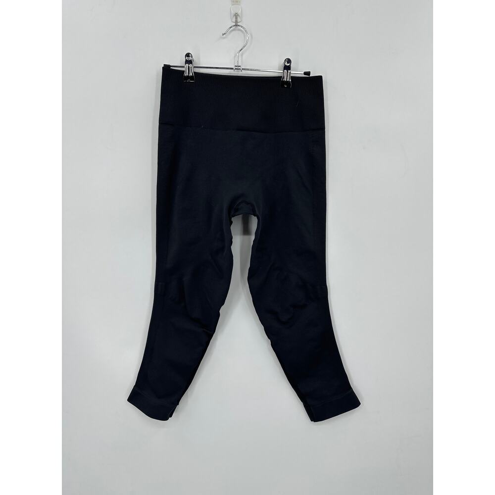 Lululemon seamless Dark Gray cropped leggings Size 10